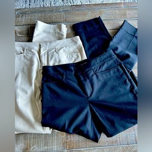 Chaps size 2 dress pants (2). Navy and beige.